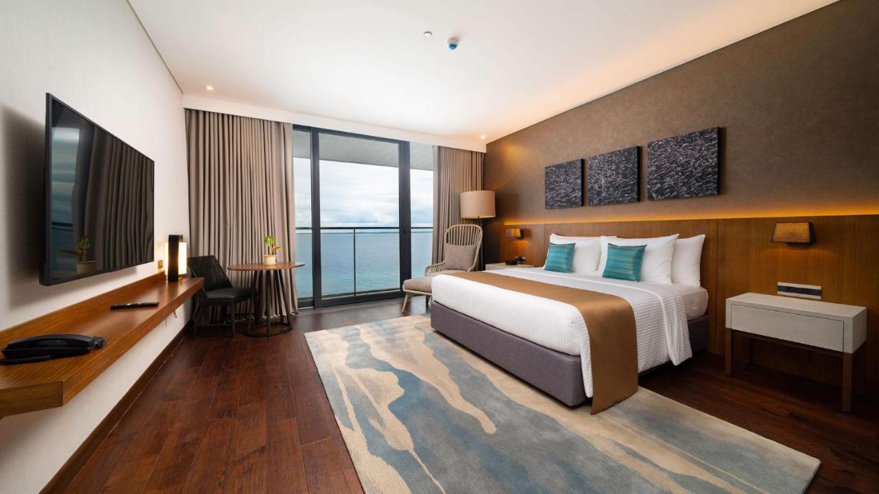 The Reef Island Resort Mactan, Cebu Мактан Екстериор снимка
