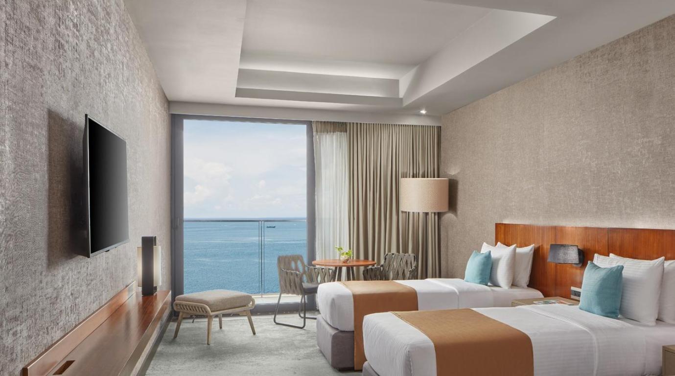 The Reef Island Resort Mactan, Cebu Мактан Екстериор снимка